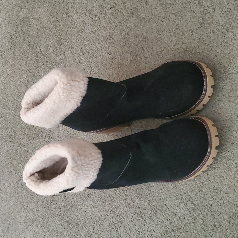 NWOT Black Ankle Boots with Cuff - Size 8